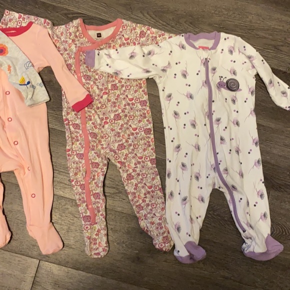 **Six baby girl footies for one price** - Picture 4 of 8